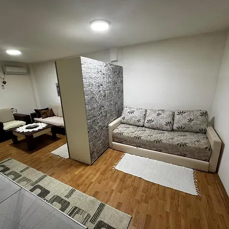 Jazbina Apartment